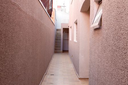 Casa à venda com 135m², 4 quartos e 2 vagas Casa à venda com 135m², 4 quartos e 2 vagasCorredor