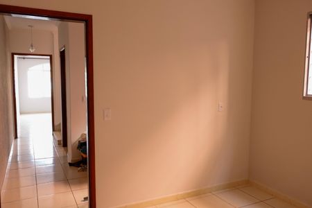 Casa à venda com 135m², 4 quartos e 2 vagas Casa à venda com 135m², 4 quartos e 2 vagasCozinha