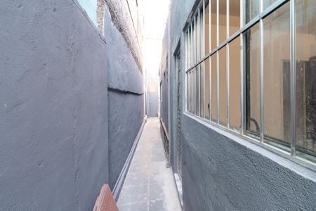 Casa de condomínio para alugar com 30m², 1 quarto e sem vagaCorredor de Entrada