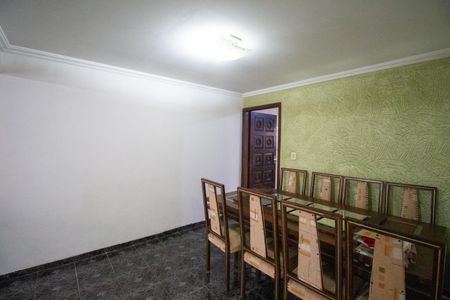Casa à venda com 156m², 3 quartos e 5 vagasCopa
