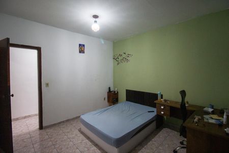 Casa à venda com 156m², 3 quartos e 5 vagasQuarto 2