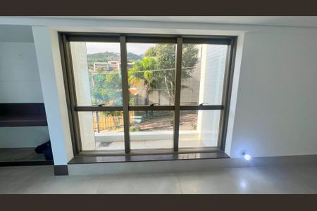 Apartamento à venda com 164m², 3 quartos e 2 vagasSala/Cozinha