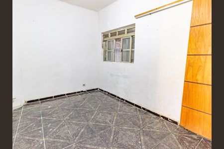 Casa à venda com 120m², 3 quartos e sem vaga Casa à venda com 120m², 3 quartos e sem vagaSala