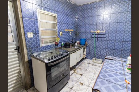 Casa à venda com 120m², 3 quartos e sem vaga Casa à venda com 120m², 3 quartos e sem vagaCozinha