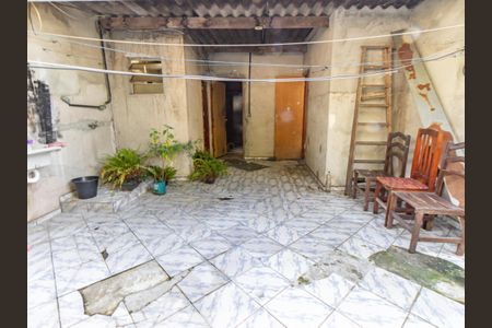 Casa à venda com 120m², 3 quartos e sem vaga Casa à venda com 120m², 3 quartos e sem vagaTerraço