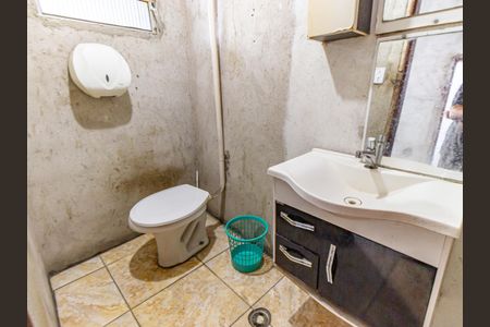 Casa à venda com 120m², 3 quartos e sem vaga Casa à venda com 120m², 3 quartos e sem vagaBanheiro 1