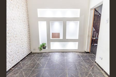 Casa à venda com 120m², 3 quartos e sem vaga Casa à venda com 120m², 3 quartos e sem vagaSala