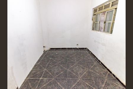 Casa à venda com 120m², 3 quartos e sem vaga Casa à venda com 120m², 3 quartos e sem vagaSala