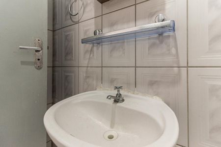 Banheiro de kitnet/studio para alugar com 1 quarto, 26m² em Centro Histórico de São Paulo, São Paulo