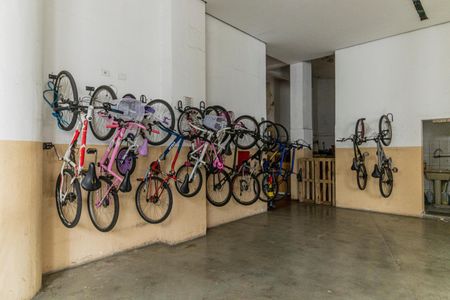 Bicicletário de kitnet/studio para alugar com 1 quarto, 26m² em Centro Histórico de São Paulo, São Paulo