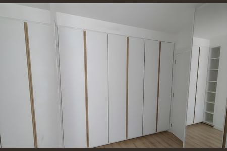 Apartamento à venda com 99m², 2 quartos e 2 vagas Apartamento à venda com 99m², 2 quartos e 2 vagasQuarto