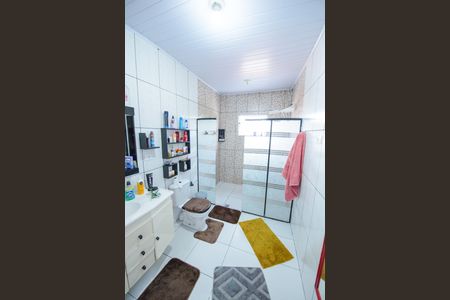 Casa para alugar com 360m², 3 quartos e 5 vagas Casa para alugar com 360m², 3 quartos e 5 vagasBanheiro da Suíte 1