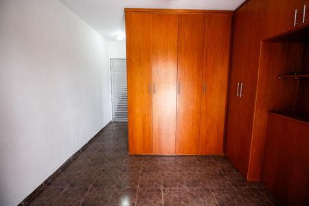 Casa à venda com 166m², 3 quartos e 2 vagasSuíte