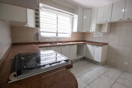 Casa à venda com 166m², 3 quartos e 2 vagasCozinha
