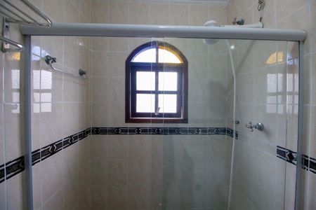 Casa à venda com 166m², 3 quartos e 2 vagasBanheiro