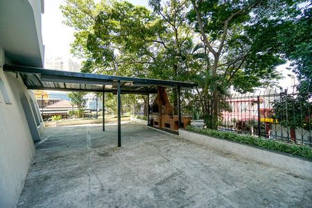 Apartamento à venda com 101m², 4 quartos e 2 vagas Apartamento à venda com 101m², 4 quartos e 2 vagasChurrasqueira