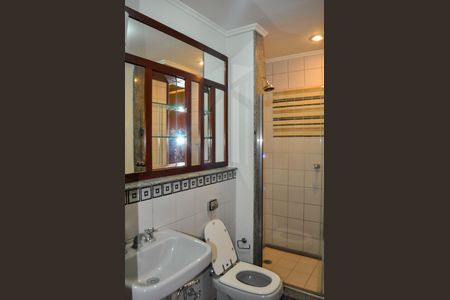 Casa de condomínio à venda com 365m², 3 quartos e 4 vagasBanheiro