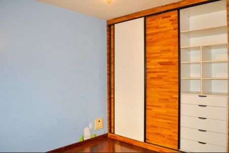 Casa de condomínio à venda com 365m², 3 quartos e 4 vagasQuarto 3