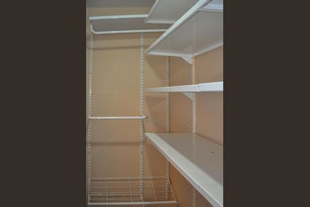 Casa de condomínio à venda com 365m², 3 quartos e 4 vagasCloset - Quarto 1