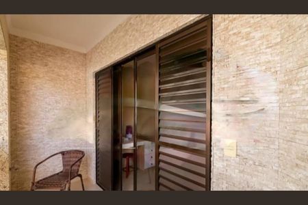 Casa à venda com 400m², 3 quartos e 6 vagas