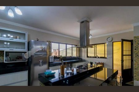 Casa à venda com 400m², 3 quartos e 6 vagas