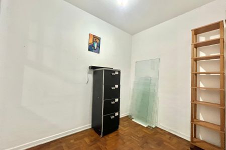 Casa à venda com 140m², 2 quartos e 1 vaga Casa à venda com 140m², 2 quartos e 1 vagaQuarto de Serviço