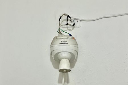 Casa à venda com 140m², 2 quartos e 1 vaga Casa à venda com 140m², 2 quartos e 1 vagaBanheiro