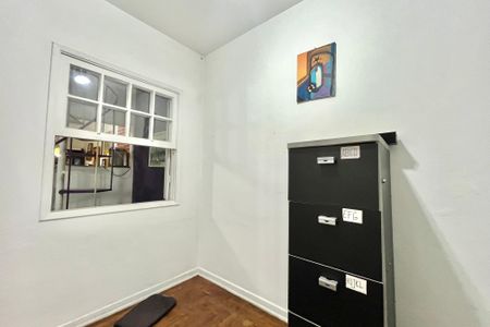 Casa à venda com 140m², 2 quartos e 1 vaga Casa à venda com 140m², 2 quartos e 1 vagaQuarto de Serviço