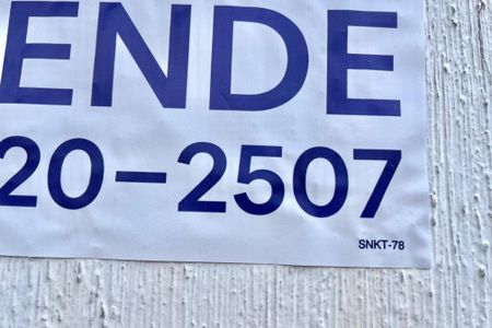 Casa à venda com 140m², 2 quartos e 1 vaga Casa à venda com 140m², 2 quartos e 1 vagaPlaquinha