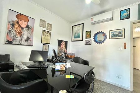 Casa à venda com 140m², 2 quartos e 1 vaga Casa à venda com 140m², 2 quartos e 1 vagaQuarto 1