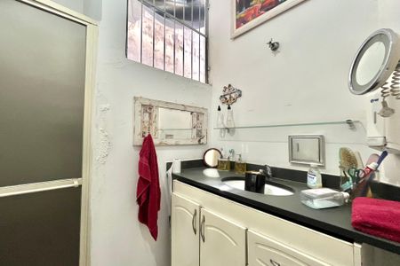 Casa à venda com 140m², 2 quartos e 1 vaga Casa à venda com 140m², 2 quartos e 1 vagaBanheiro