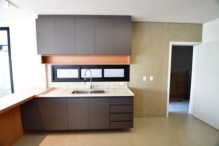 Casa de condomínio à venda com 230m², 3 quartos e 4 vagasCozinha