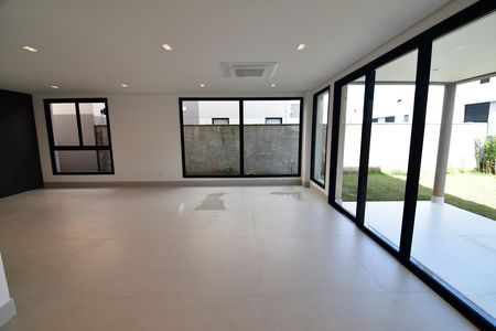 Sala de casa à venda com 3 quartos, 230m² em Parque Imperador, Campinas