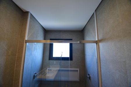 Casa de condomínio à venda com 230m², 3 quartos e 4 vagasBanheiro Suíte