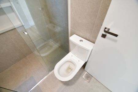 Casa de condomínio à venda com 230m², 3 quartos e 4 vagasBanheiro Suíte 3