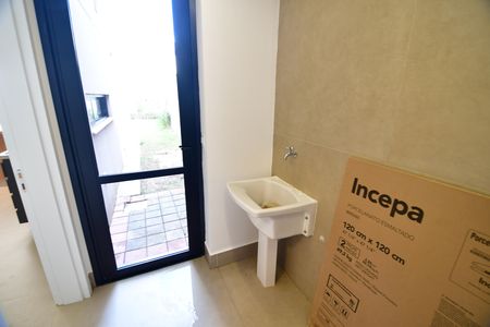 Casa de condomínio à venda com 230m², 3 quartos e 4 vagasÁrea de Serviço