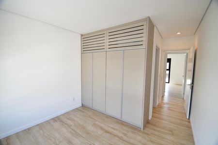 Casa de condomínio à venda com 230m², 3 quartos e 4 vagas Suíte 2