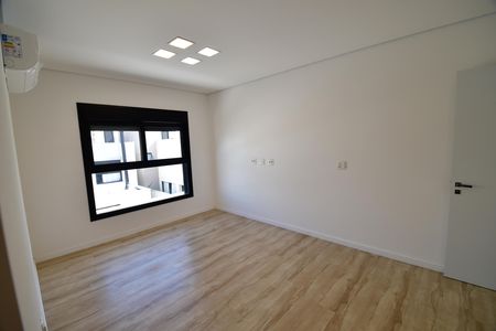 Casa de condomínio à venda com 230m², 3 quartos e 4 vagas Suíte