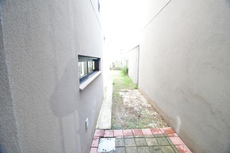 Casa de condomínio à venda com 230m², 3 quartos e 4 vagasÁrea de Serviço 