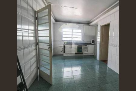 Casa à venda com 150m², 2 quartos e 2 vagas