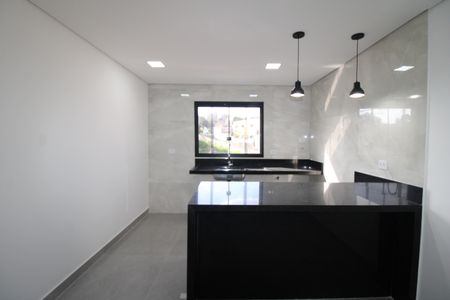 Casa à venda com 185m², 3 quartos e 2 vagasCozinha