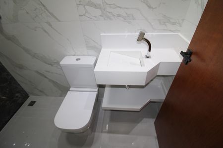 Casa à venda com 185m², 3 quartos e 2 vagasQuarto 2 - Banheiro