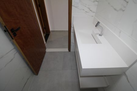 Casa à venda com 185m², 3 quartos e 2 vagasBanheiro