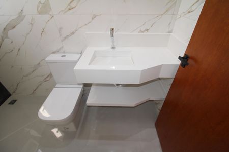 Casa à venda com 185m², 3 quartos e 2 vagasQuarto 1 - Banheiro