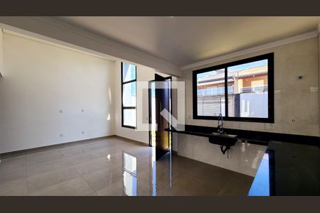 Casa à venda com 94m², 3 quartos e 2 vagas