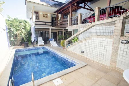 Casa de condomínio à venda com 360m², 6 quartos e 2 vagasPiscina