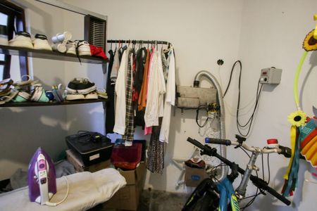 Casa de condomínio à venda com 360m², 6 quartos e 2 vagasQuarto de Serviço