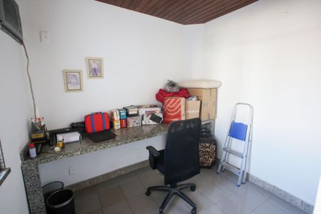 Casa de condomínio à venda com 360m², 6 quartos e 2 vagasQuarto 4