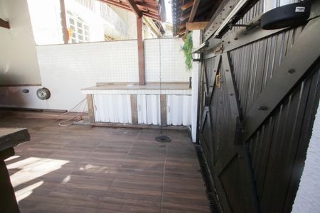 Casa de condomínio à venda com 360m², 6 quartos e 2 vagasGaragem