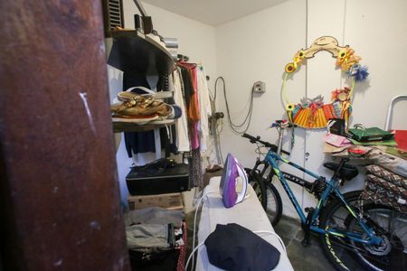 Casa de condomínio à venda com 360m², 6 quartos e 2 vagasQuarto de Serviço